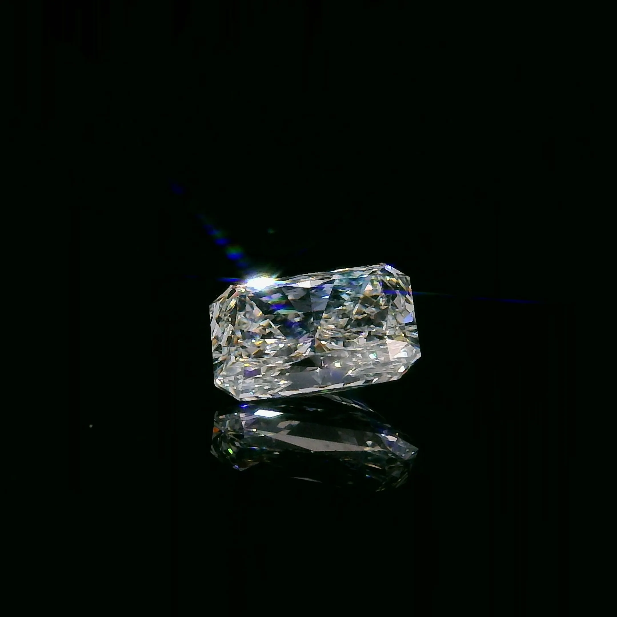 1.57ct Radiant Cut Lab-Grown Diamond