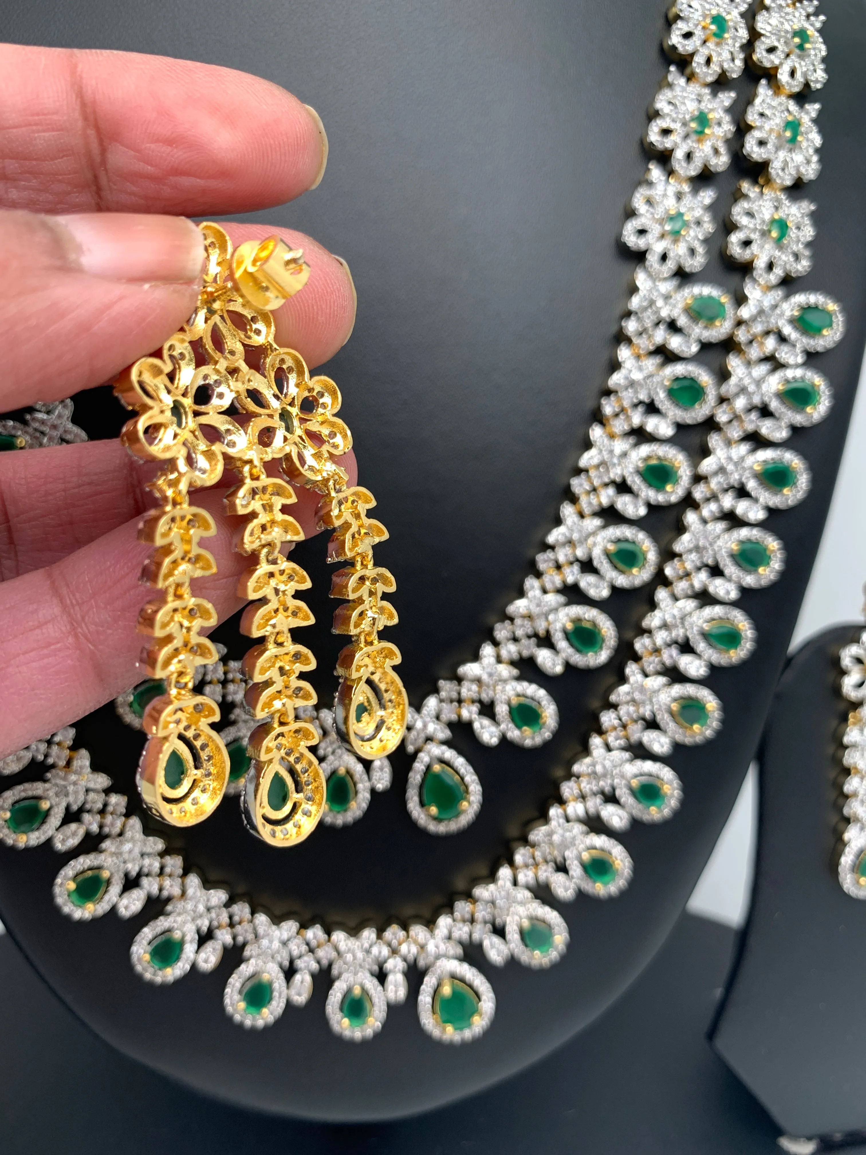 AD Emerald Green Stone Double Layer Short Mid Length Necklace