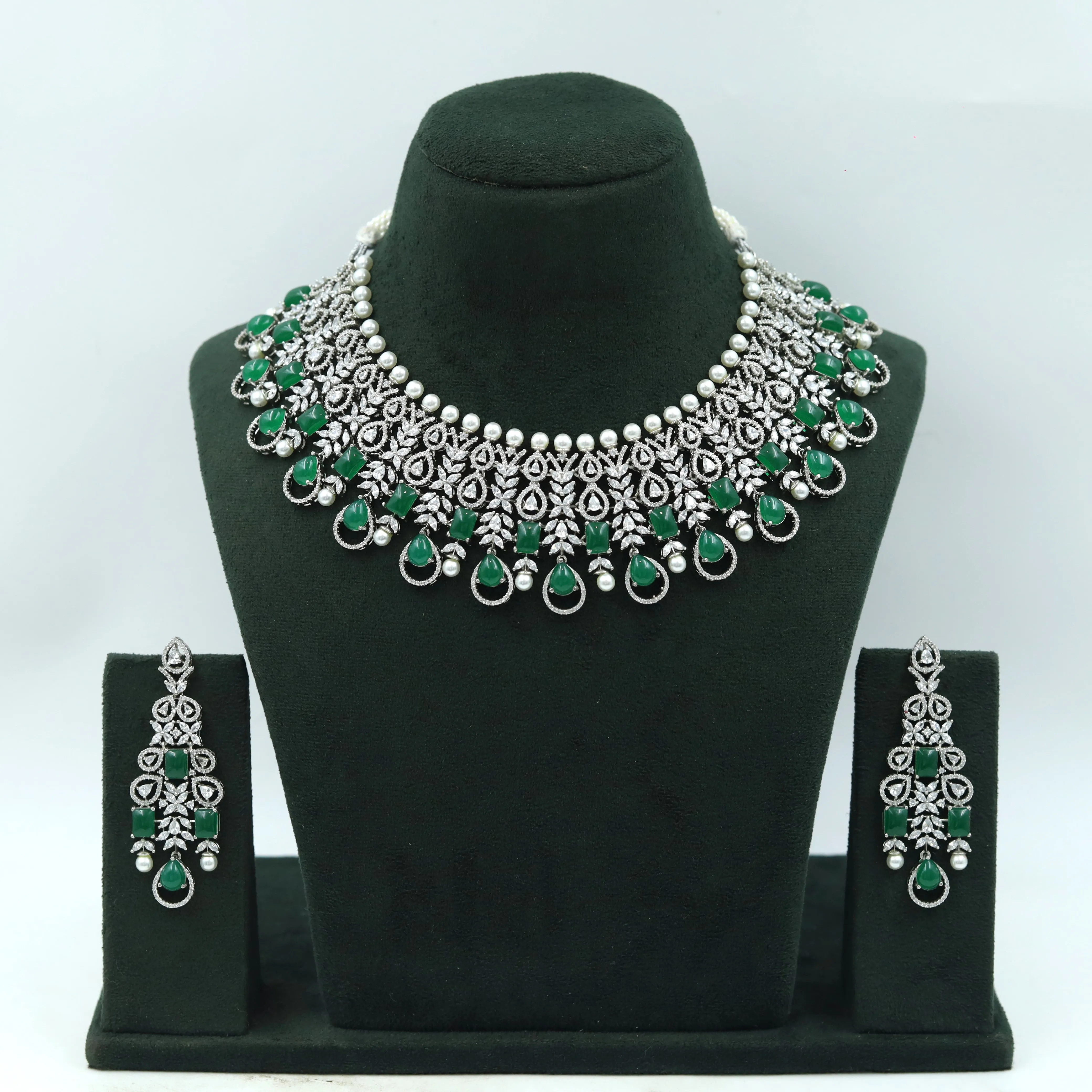 Round Neck Zircon/AD Necklace Set 7331-68