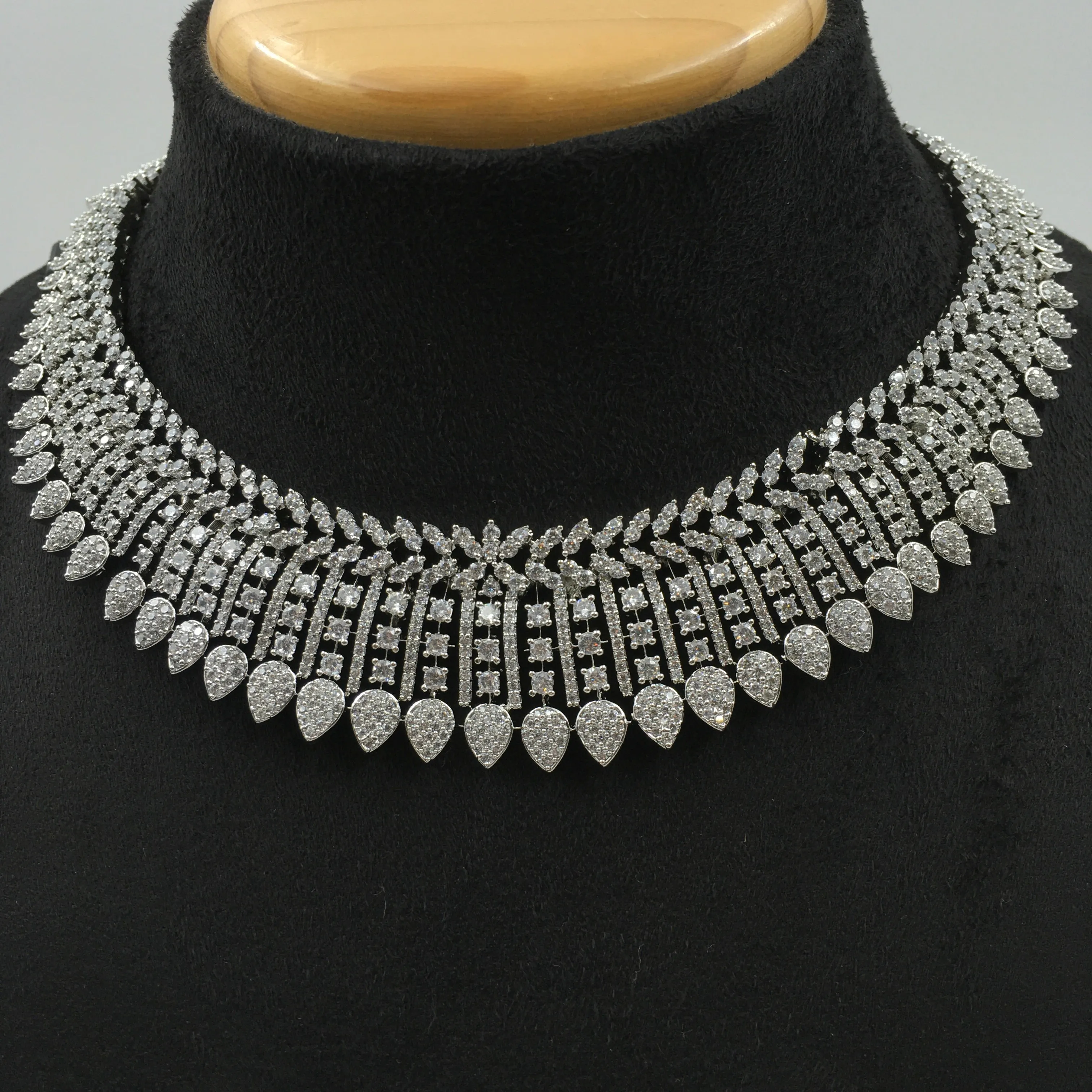Round Neck Zircon/AD Necklace Set 7359-34
